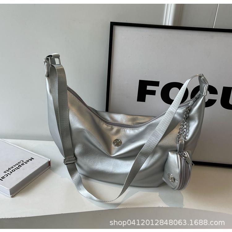 

Pink popular super fire dumpling bag small bag women 2025 new fashion messenger bag foreign style commuter shoulder bag серебряный