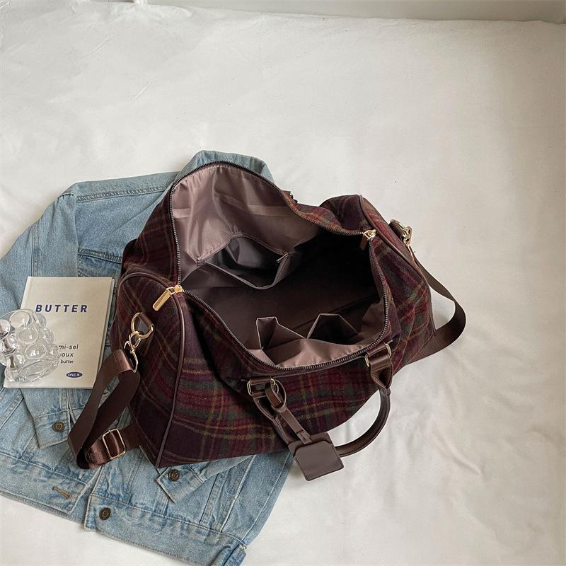 Large capacity short trip bag, luggage bag, woolen grid large bag, fitness training bag, boarding business trip