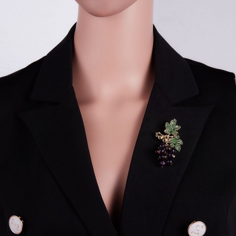 Handgefertigt Exquisit Emaille Abzeichen Vintage Brosche Pflanzenbrosche Mode Frucht Pfirsich Brosche Party