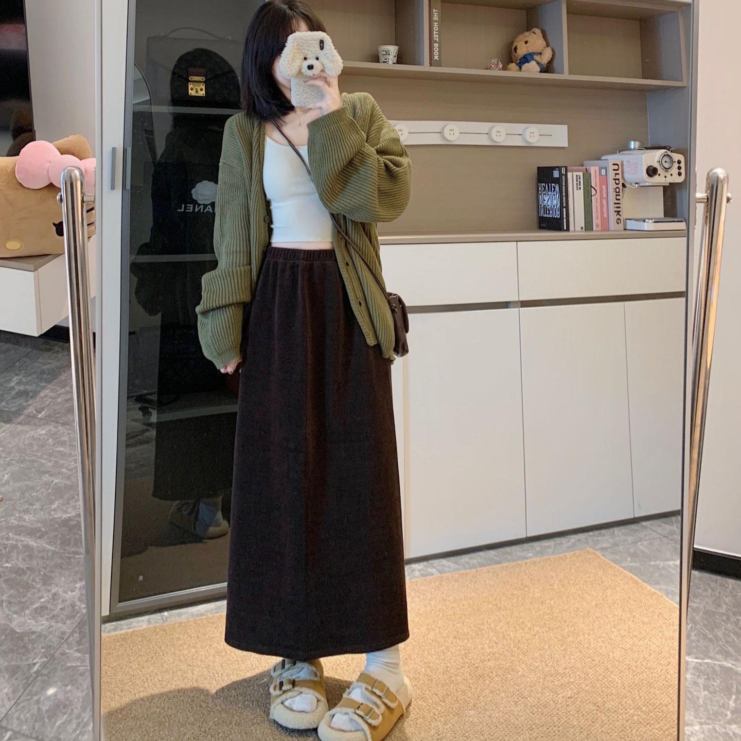 

Plus Size Women s Corduroy Velvet Maxi Slit Skirt - Autumn/Winter 4XL (180-200 jin)