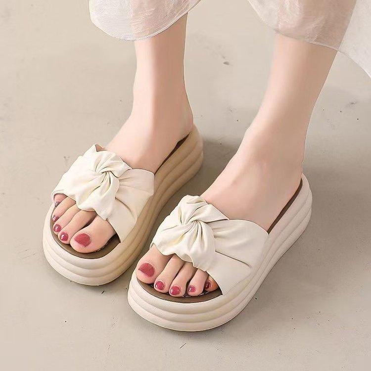 Premium thick-soled slippers women's summer 2025 new outer wear muffin fashion folds with skirts summer cool slippers