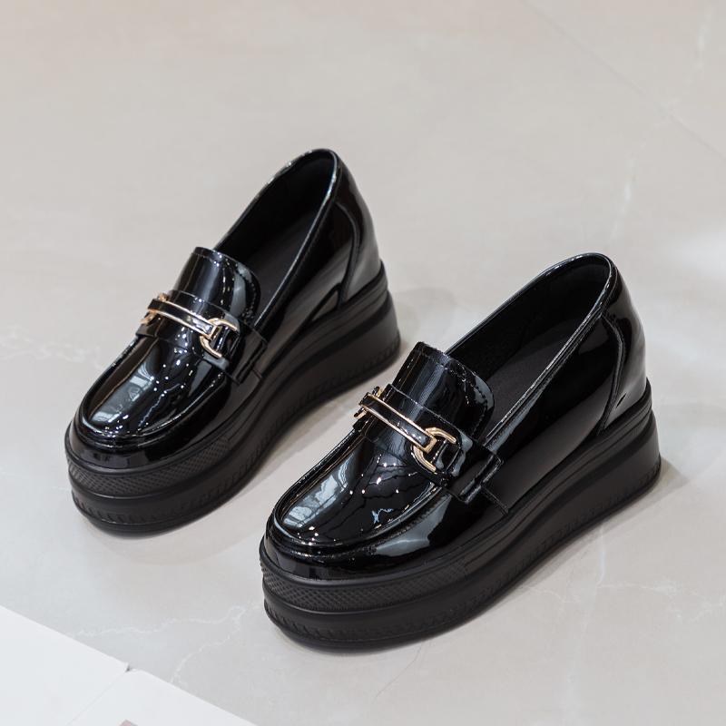 

Британский стиль, толстая подошва, внутренняя платформа, инкрустированные бриллиантами, маленькие кожаные туфли для женщин, весна-осень 2025, новая модель, лоферы на платформе с толстым каблуком 36 чёрный