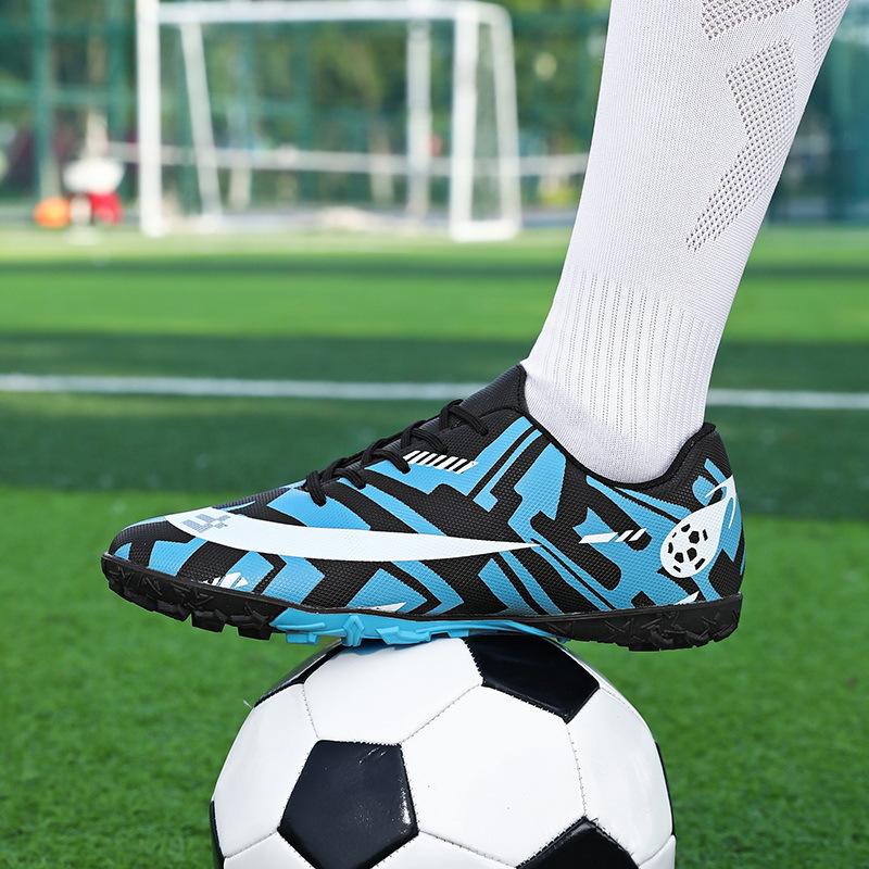 Non-slip broken nails football shoes men's professional sports training shoes low-top youth sports shoes