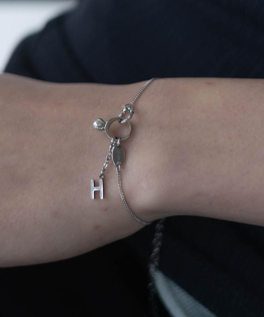 Pearly More Initial Drop Ring Point Bracelet (Type B)