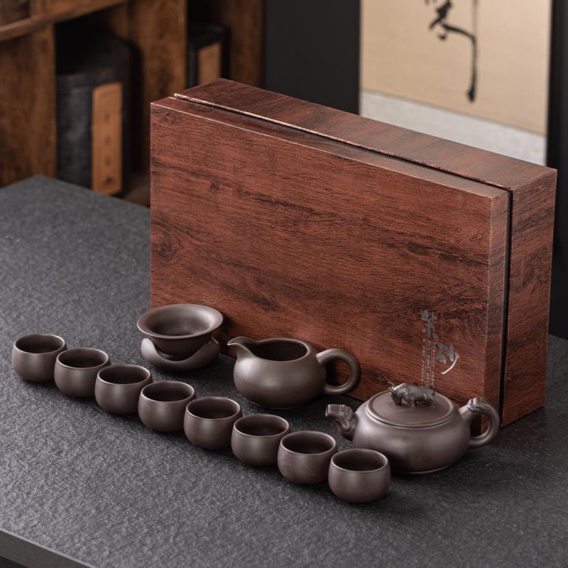 High-grade Purple Sand Kung Fu Tea Set Gift Box, a Complete Set of Ceramic Teapots, Teacups, Tea Ceremony Business Commemorative Gifts