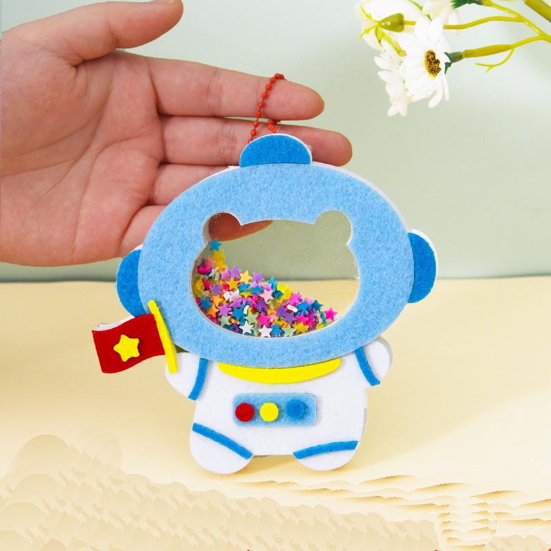 4Pcs Shaker Puzzle Toys Cartoon Non Woven Shake Pendant Diy Material Kits For Kids Easy To Paste Accessories Handmade Crafts