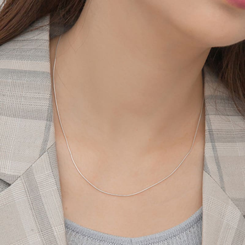 

Primaute SNAKE CHAIN NECKLACE PRN129
