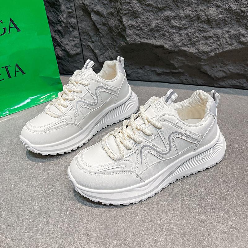 Sneakers women's new autumn lightweight running soft-soled casual student dad shoes