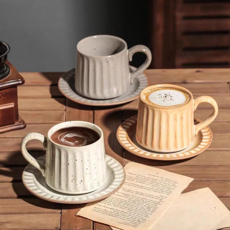 HANDUNYOU Retro Flower Ceramic Coffee Cup & Saucer Set