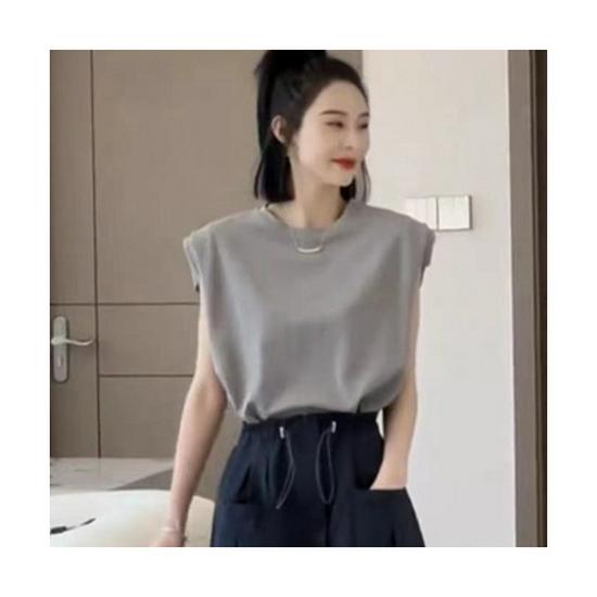 

2026 Casual Sleeveless T-Shirt & Elastic High-Waist Cargo Skirt Set for Women L for 90-105 kg