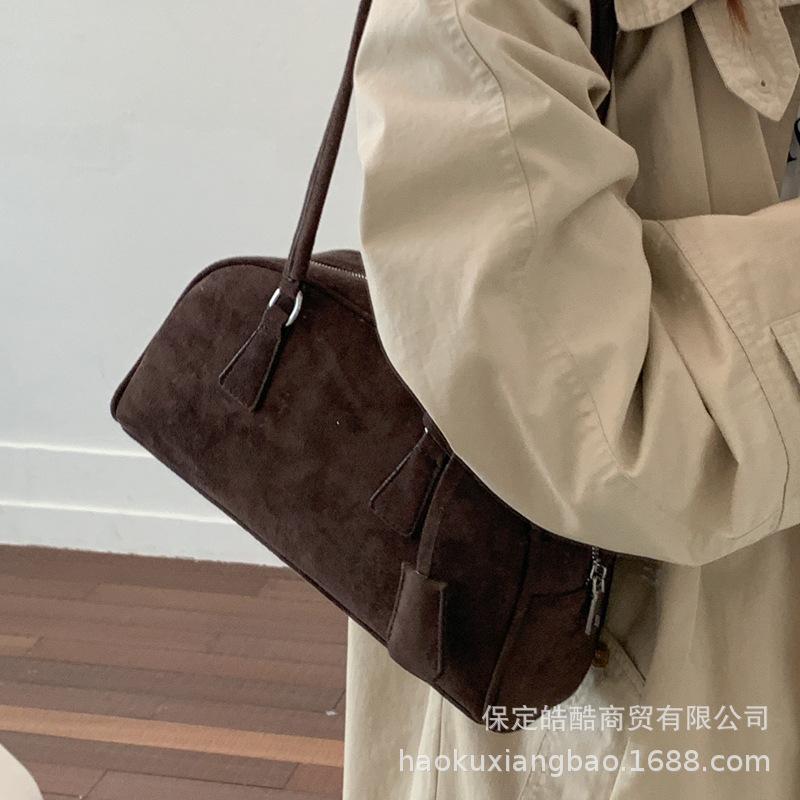 Premium Sense Retro Bag Women's Summer 2025 Popular Texture Versatile Shoulder Bag Large Capacity Pillow Large Bag