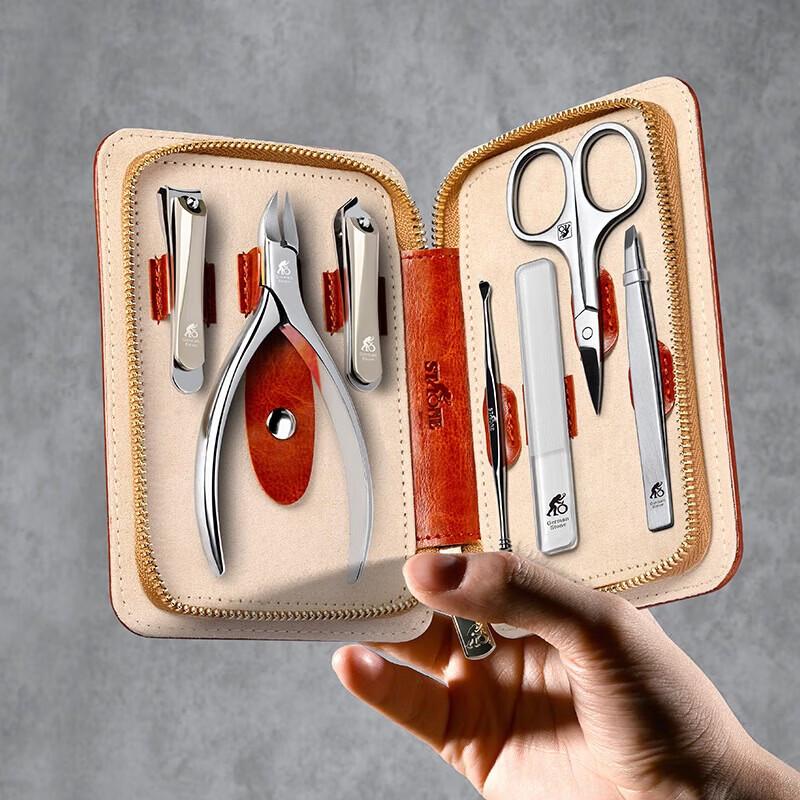 STONE 7-Piece Manicure & Grooming Set