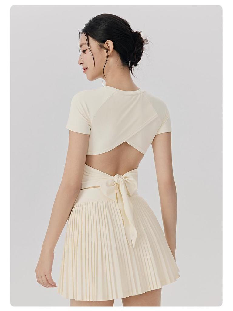 Women's Short Sleeve Yoga Suit & Pleated Tennis Skirt Set