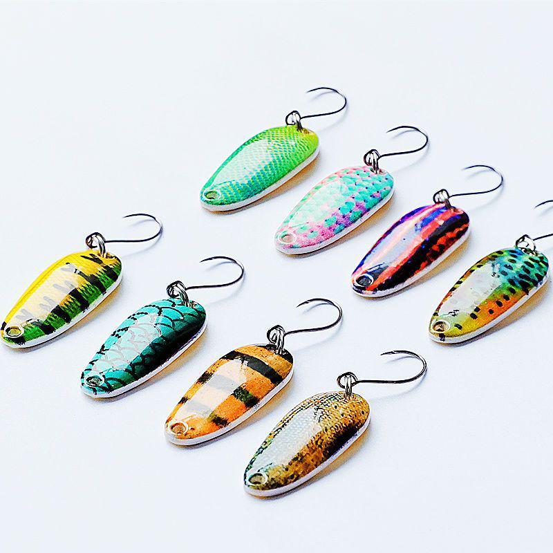 Lu Ya 3D Forellen-Paillettenköder-Set mit goldenem Einzelhaken