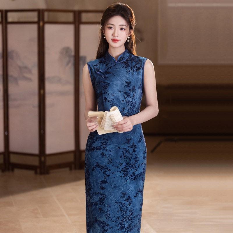 Blue Sleeveless Modern Chinese-Inspired Long Cheongsam Dress Women 2026 Stylish Retro Fit Medium