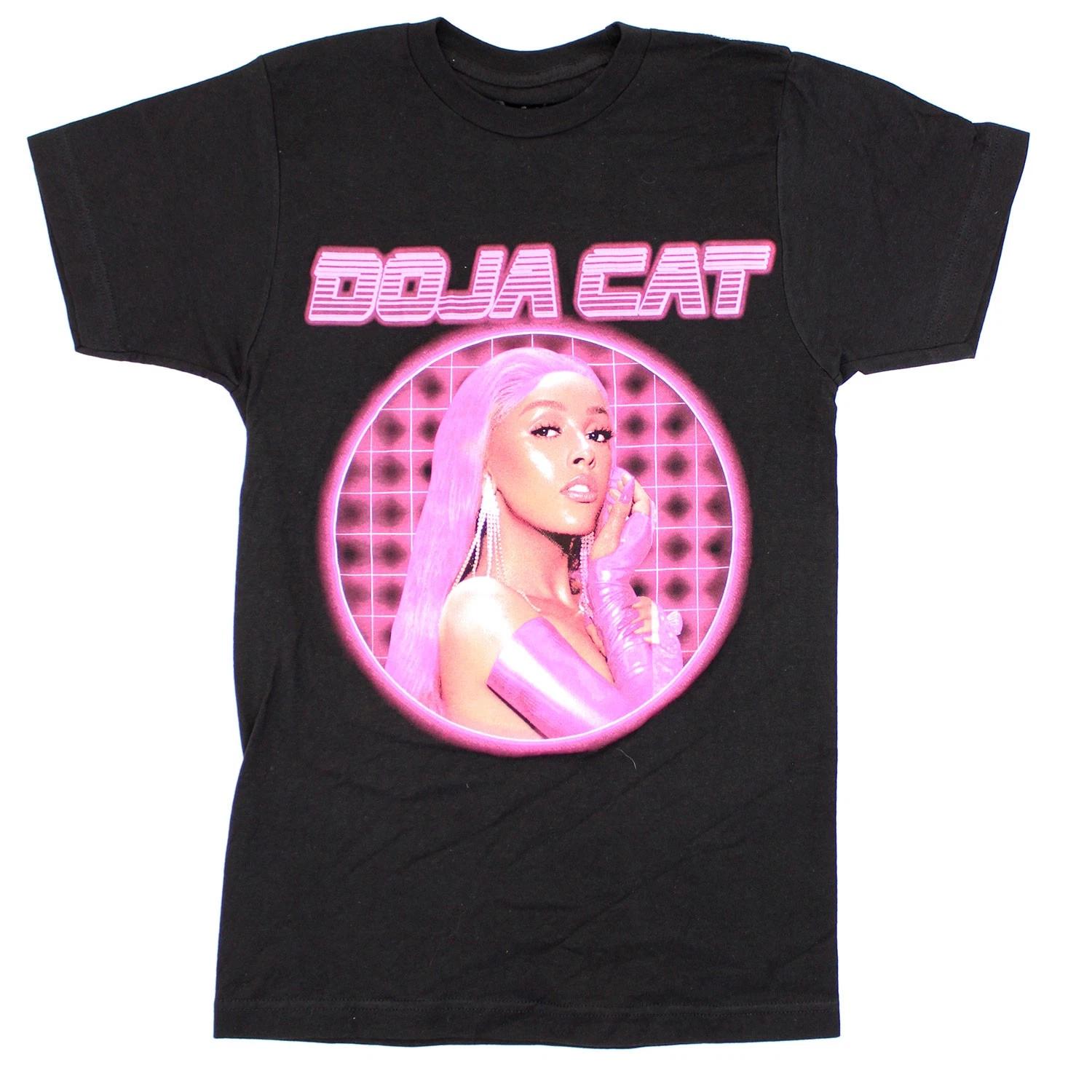 Men s Doja Cat Pink Photo T-shirt Small Black S
