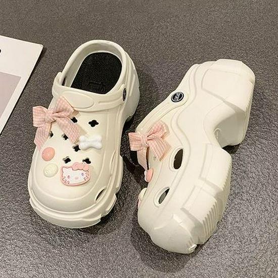 Women's 2023 Summer Thick-Soled Hole Shoes - Cute, Versatile, Cool Slippers