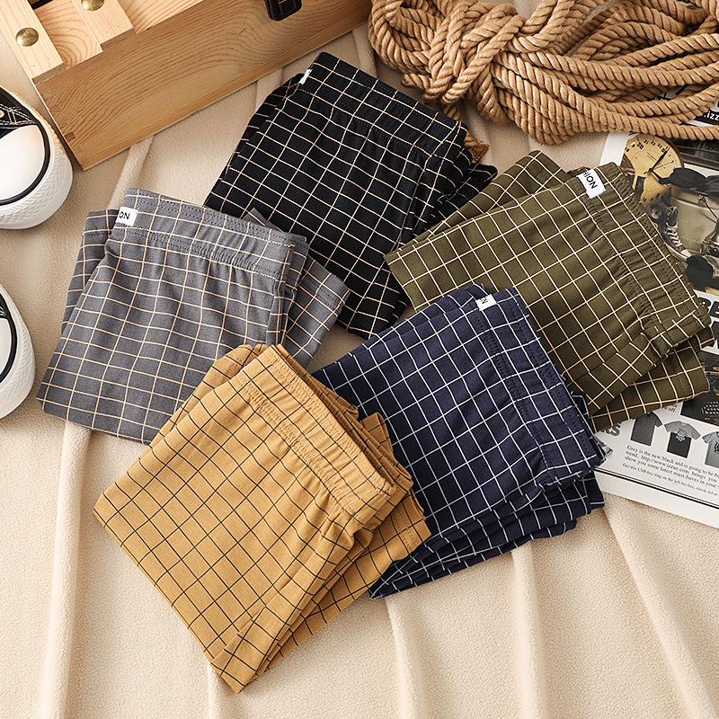 Boxer pentru bărbați în carouri din bumbac pur: Lenjerie confortabilă, lejeră și respirabilă