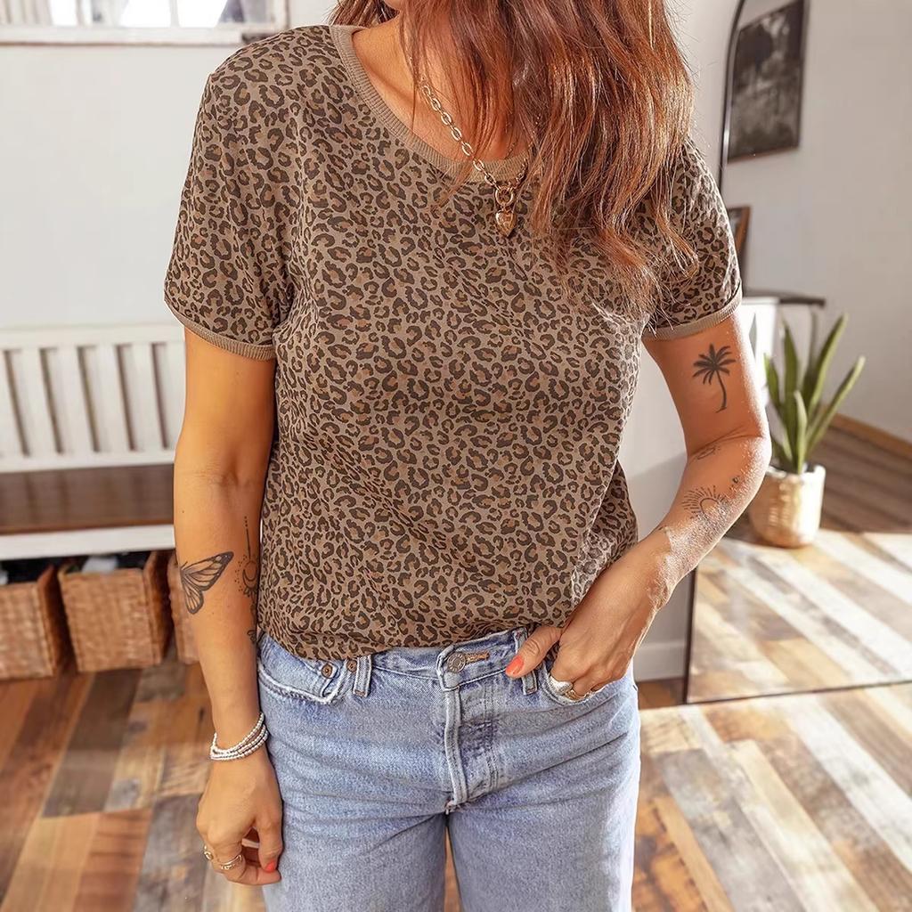 Women's Round Neck Short Sleeve Tee Regular Fit Streetwear Leopard Print Top