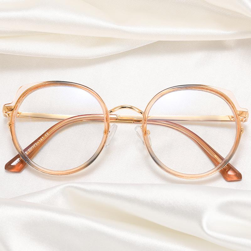 Anti Blue Light Black Clear Glasses Frame Women Fashion Round Transparent Trendy Optical Eyeglasses for Ladies Oversize Eyewear