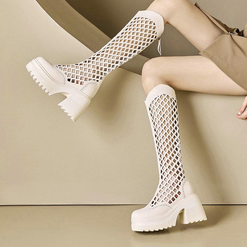 

Мода 2025 Весна и Лето Новые Кожаные Перфорированные Холодные Ботинки на Платформе Небольшой Высоты Дышащие Летние Сапоги Ботфорты 39 бежевый