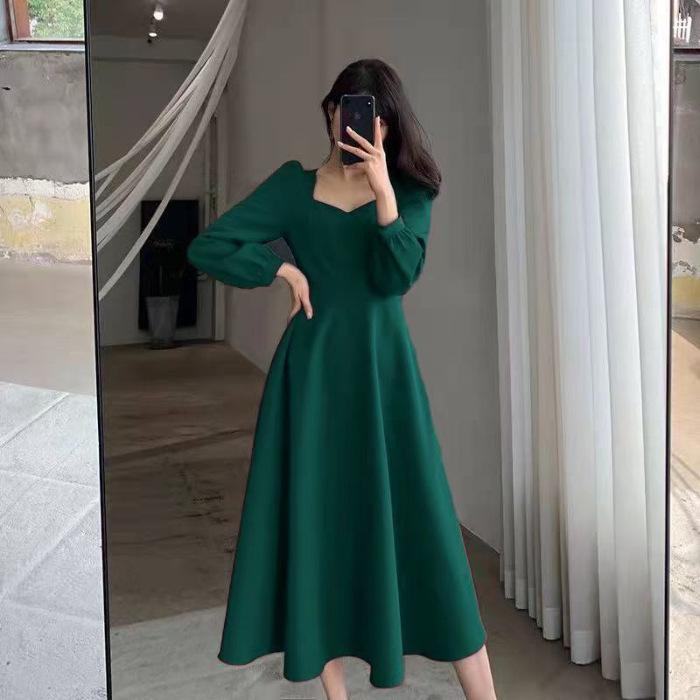 Hepburn-Style Black V-Neck Long Dress for Women, 2025 Spring/Autumn Collection, Retro Over-the-Knee Design S