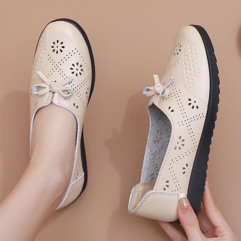 Shoes Sandals Comfortable Soft Sole Hollow Leather Shoes Flat Non-slip In the Elderly Women's Shoes Spring