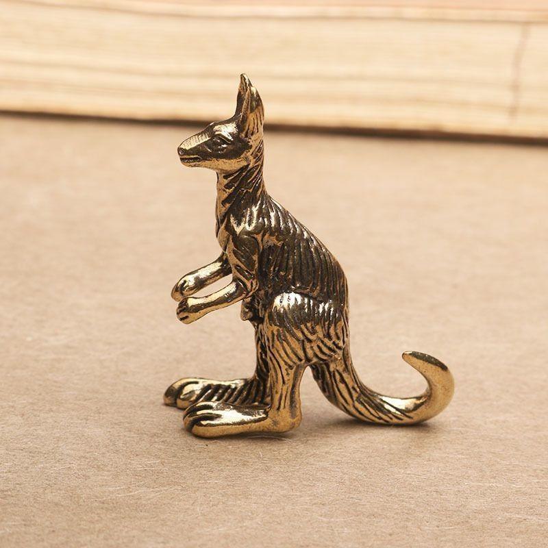 Brass Kangaroo Figurines Exquisite Carved Texture Retro Finish For Home Desktop Garden Decor Collection Gifts
