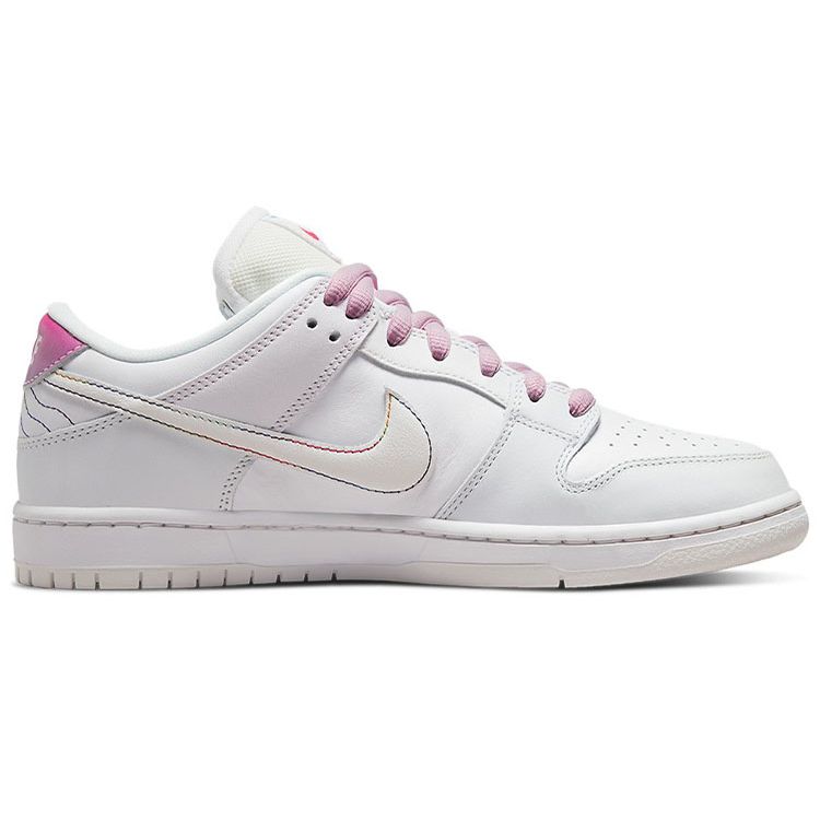 Кроссовки унисекс Nike Dunk Low SB Be True White Summit-White Rainbow DR4876-100 40.5 — фото 2