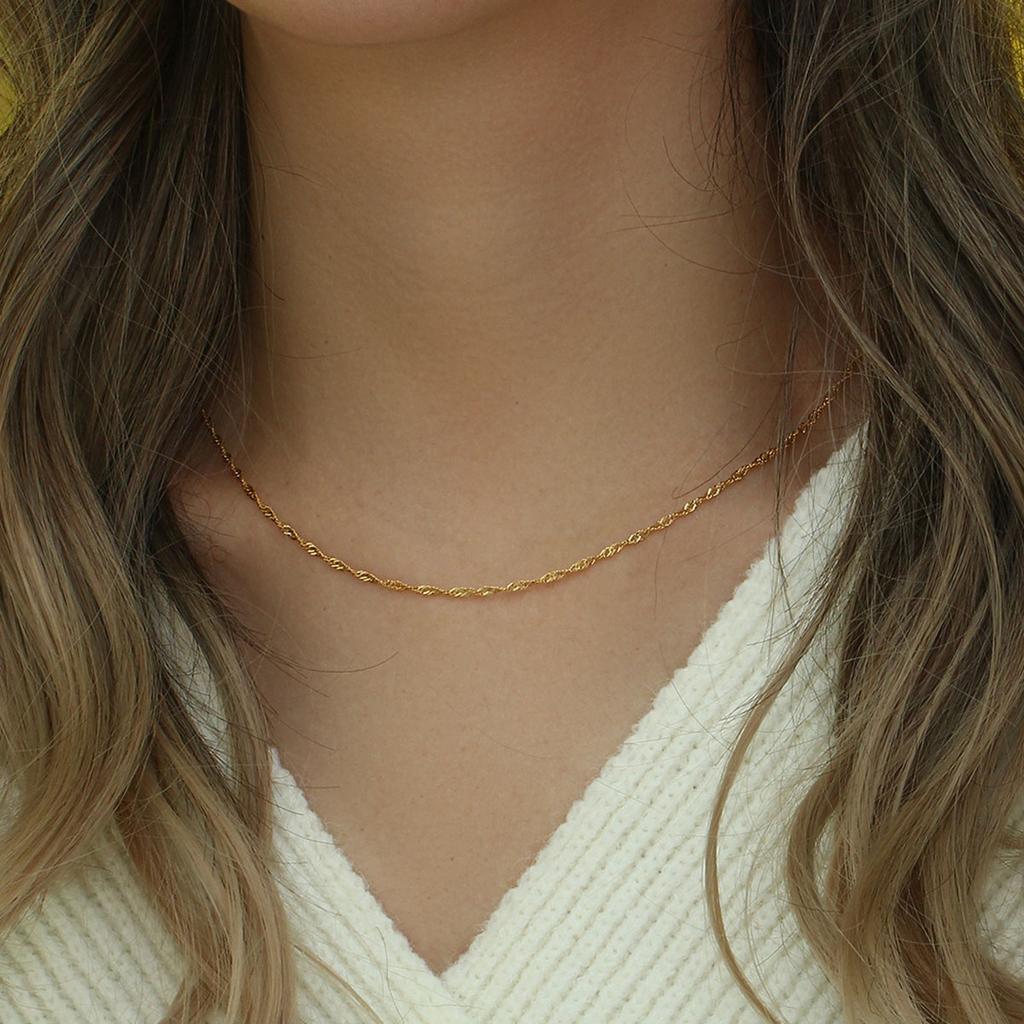 Exquisite Gold Plated Stainless Steel Thin Chain Necklace for Women Simple Style Clavicle Chain Female Zircon