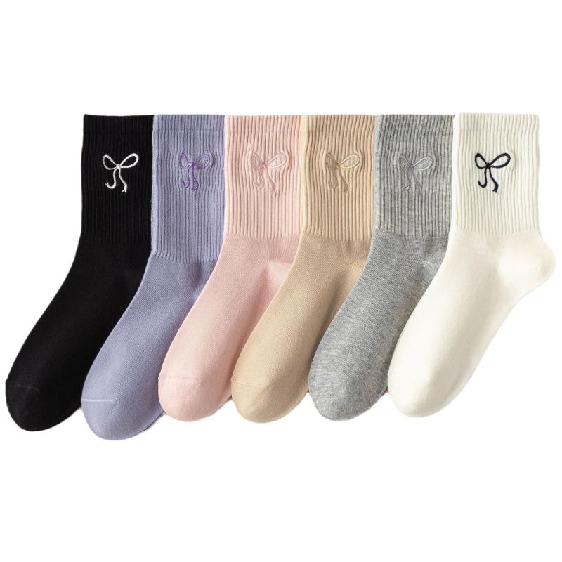Women's Autumn and Winter Embroidered Bow Mid-calf Socks Breathable and Sweat-absorbing Long Calf Socks