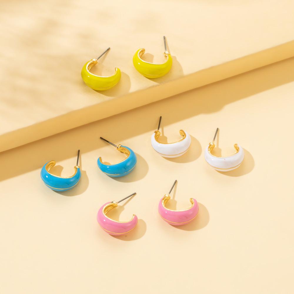 New Fashion Trend Cshaped Earrings For Women Colorful And Accessories Chic