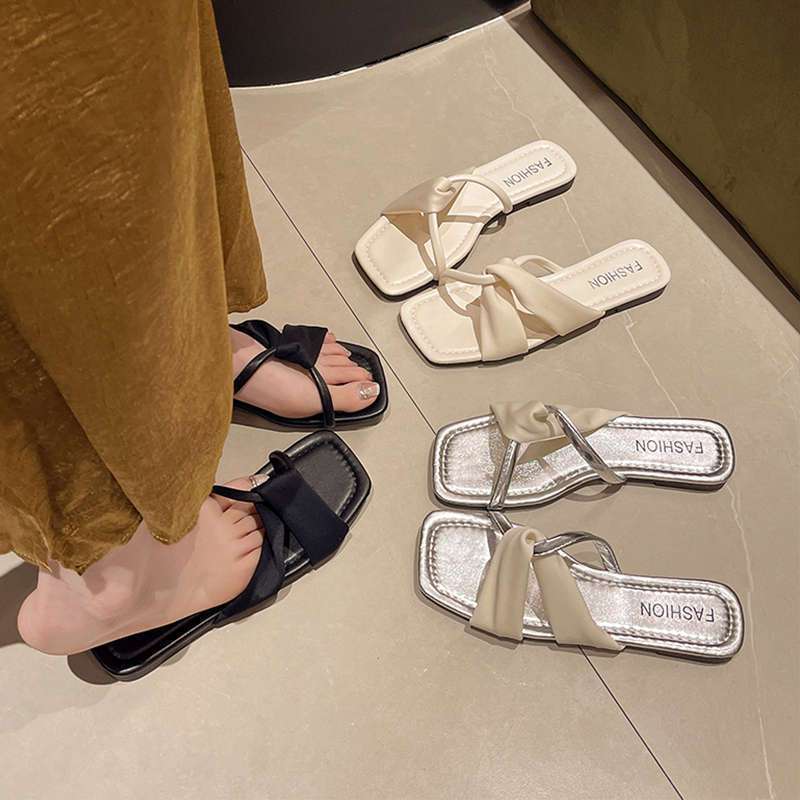 Fashion Internet Celebrity Explosion Ins Non-slip Out One-word Drag Women Summer Wear 2025 New Fairy Wind Cool Slippers