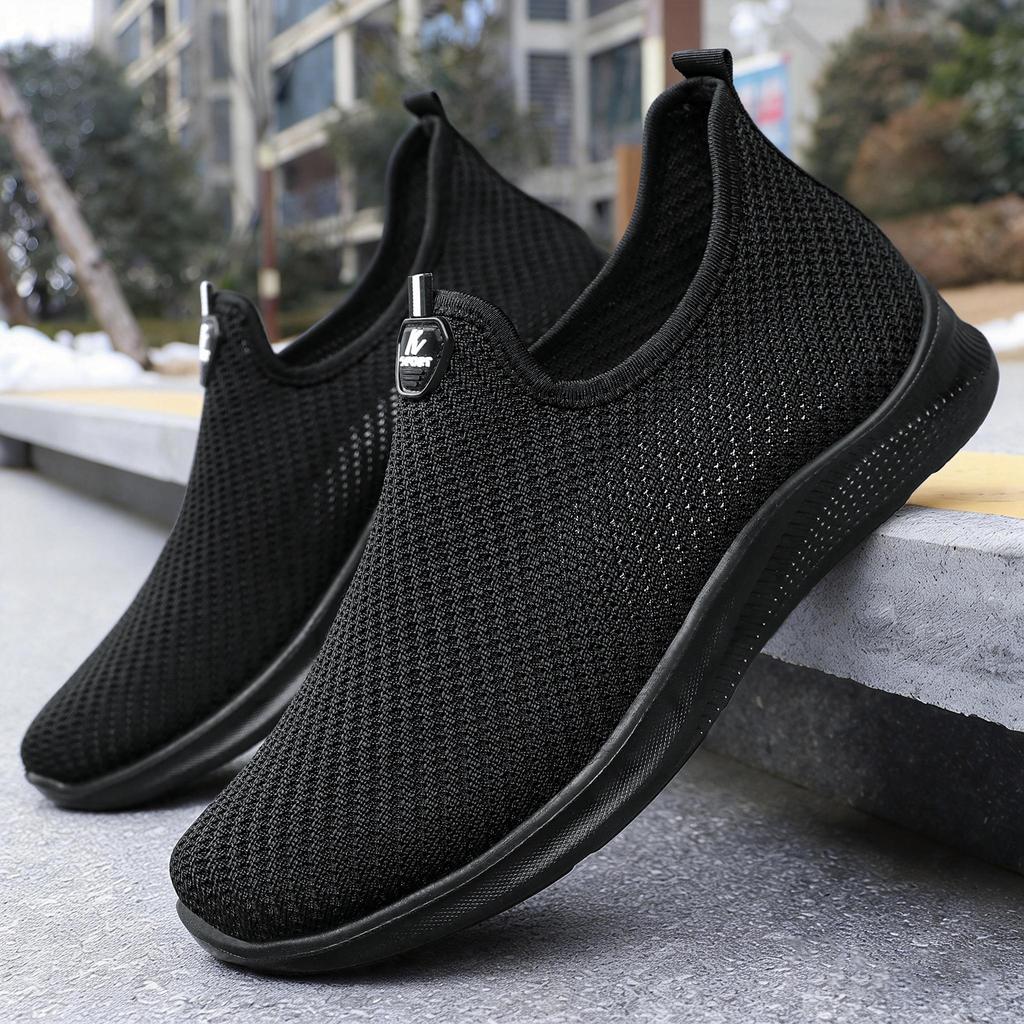 Men's Summer Mesh Shoes Lightweight Soft Sole Slip-On Casual Sneakers Breathable Odorless Dad Shoes Lazy One-Step Walking Casual Shoes