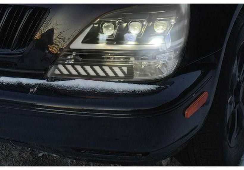 LED Projector Headlights with Flowing Turn Signals for 1998-2003 Lexus RX