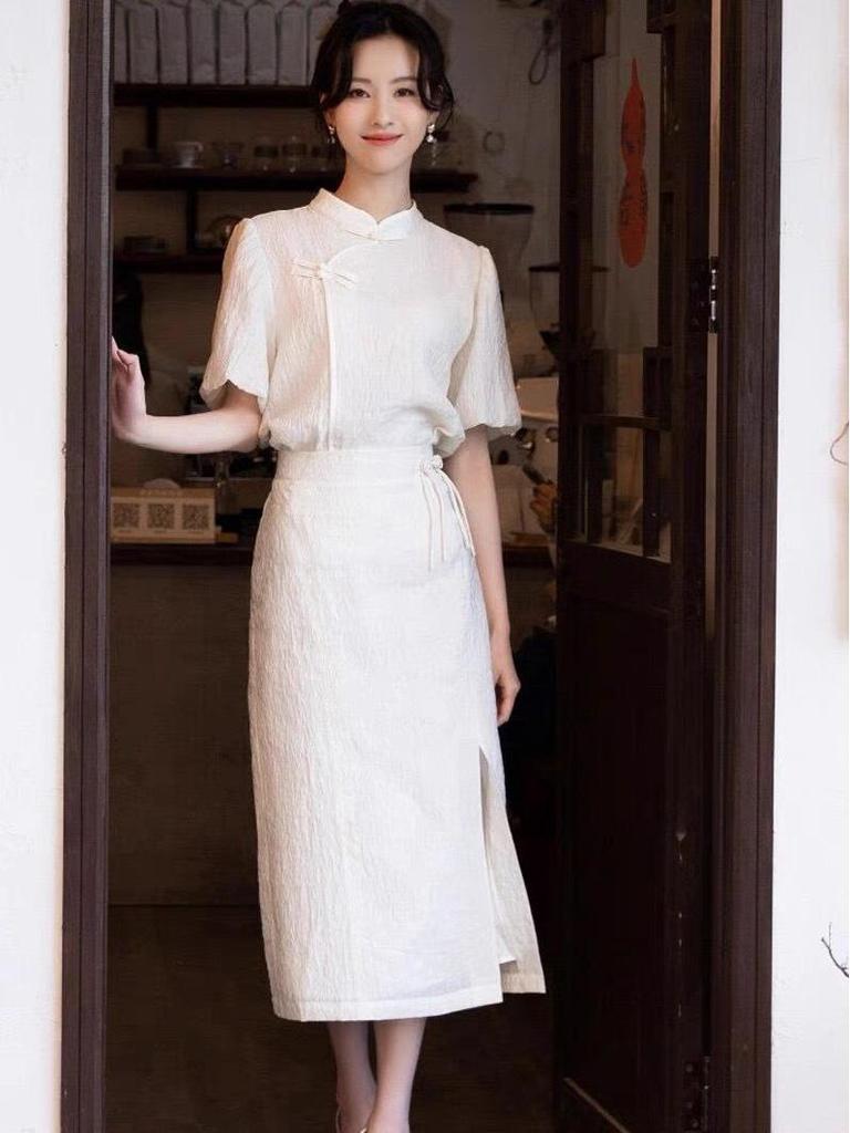 2023 Sommer Damen Modernes Chinesisches Cheongsam-Anzug in Weiß