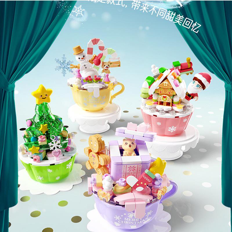 ShengBao Gingerbread House Christmas Ornaments & Building Blocks Toy Set for Kids