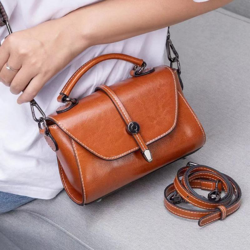 Women's Cowhide Leather Small Handbag Shoulder Phe Bag Ladies' Lightweight Cute Purse Messenger Crossbody Bag Versatile