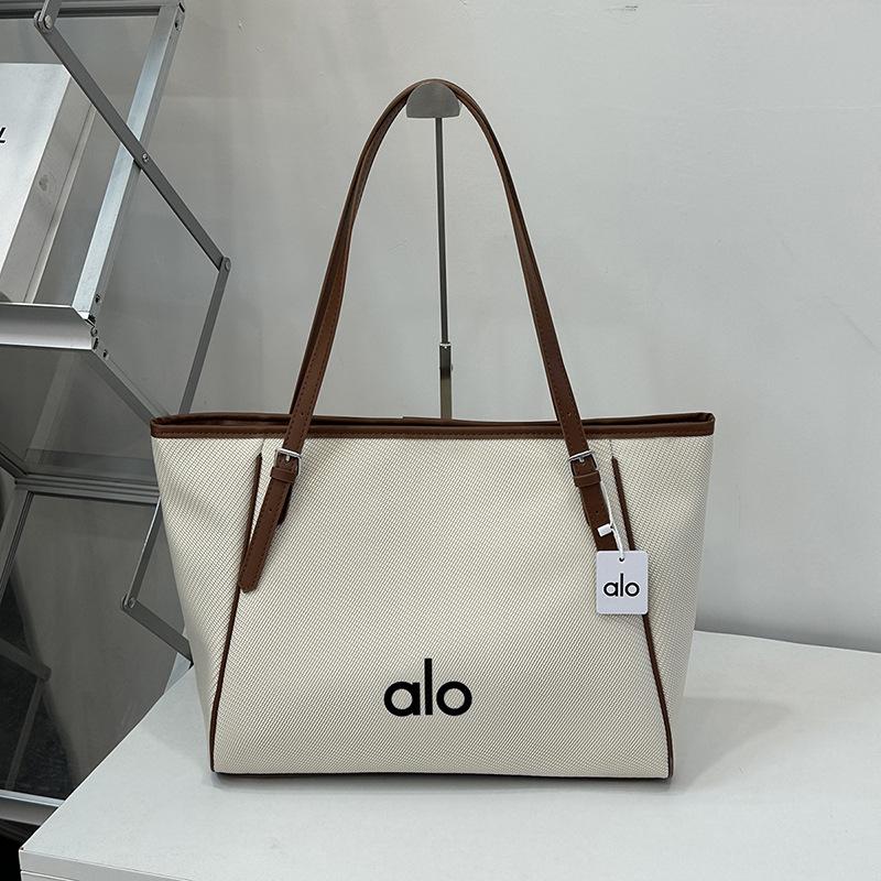 

Fashionable Commuting Letter Bag for Women, New Urban Versatile Single Shoulder Crossbody Bag, Lightweight Single Shoulder Tote Bag