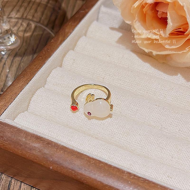 2024 Jade Rabbit Ring for Women: Zodiac-Inspired Retro Chinese Style, Popular with Internet Celebrities