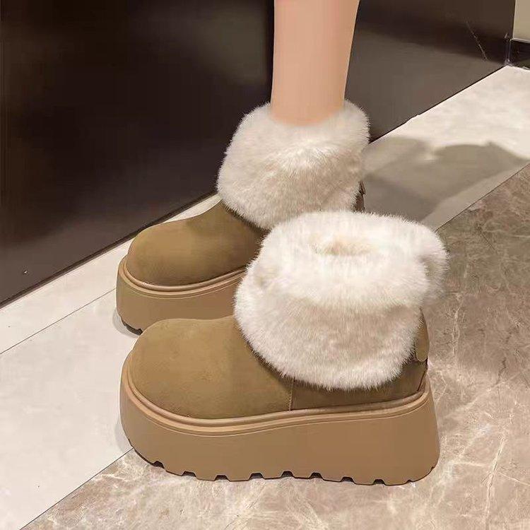 Förhöjda tjockbottnade kragade fluffiga snökängor, staplade och förtjockade bomullsskor i utländsk stil, korta kängor.