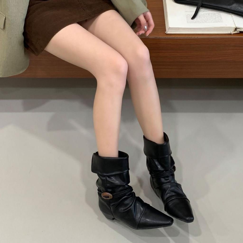 Hohe Version 2025 neu retro Nische spitzes Design spitze Stiefel Stiefeletten flache Sohle mittelhohe Stiefel Damen