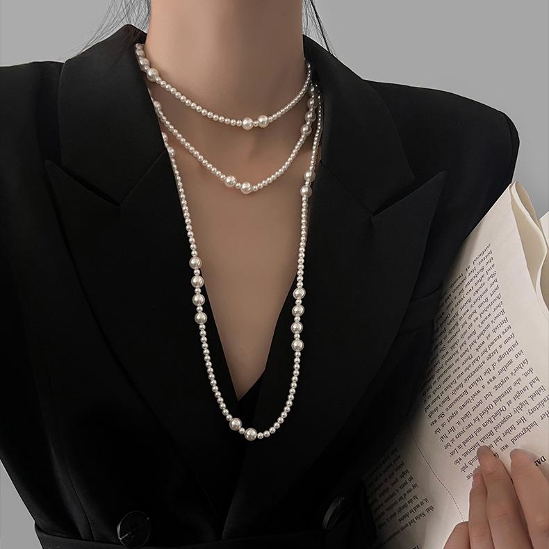 Long Pearl Stacked Necklace Women's 2025 New Popular Multi-layer Retro Temperament Sweater Chain High-end Collarbone Chain