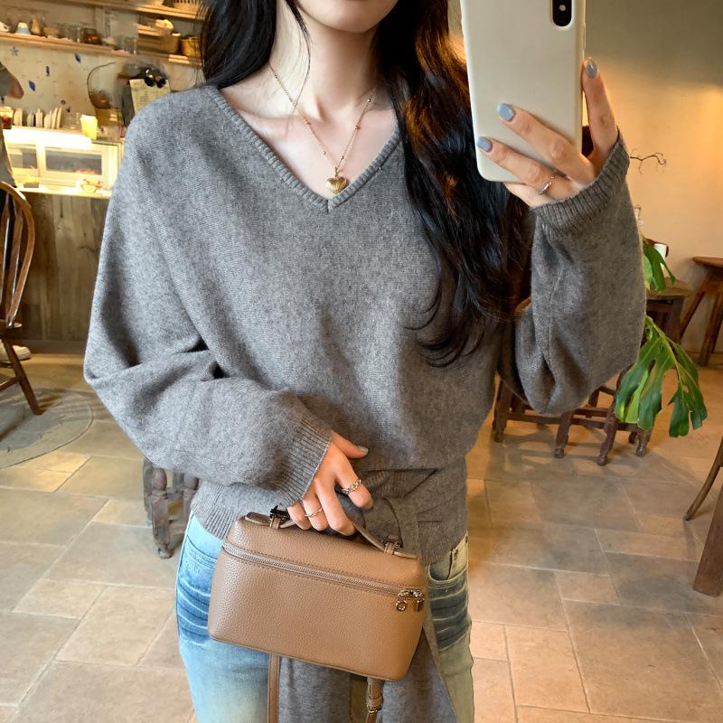 Light High-Waisted V-Neck Knit Sweater with Tie-Up for Women - Autumn/Winter Loose Slimming Trendy Top