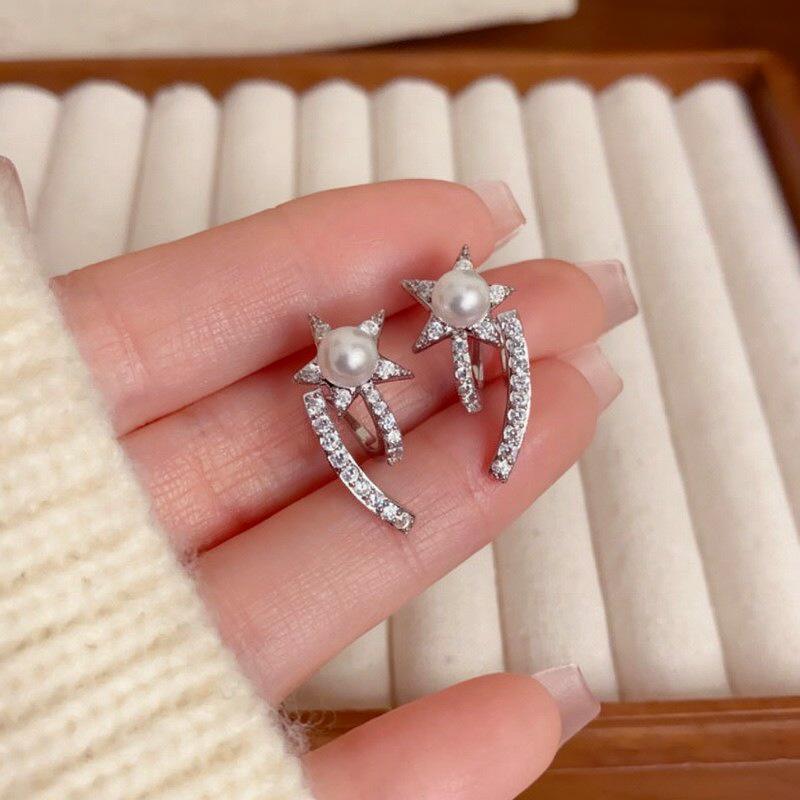 Exquisite Diamond Pearl Star Ear Cuff: Versatile, Light Luxury Earrings for Women