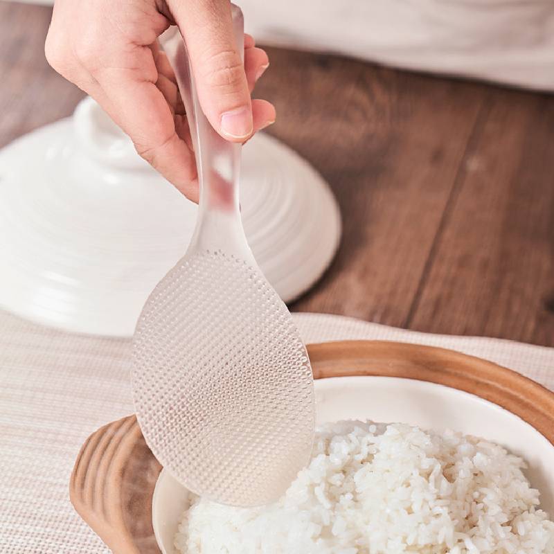 Cucchiaio da cucina minimalista moderno con resistenza alle alte temperature per uso domestico