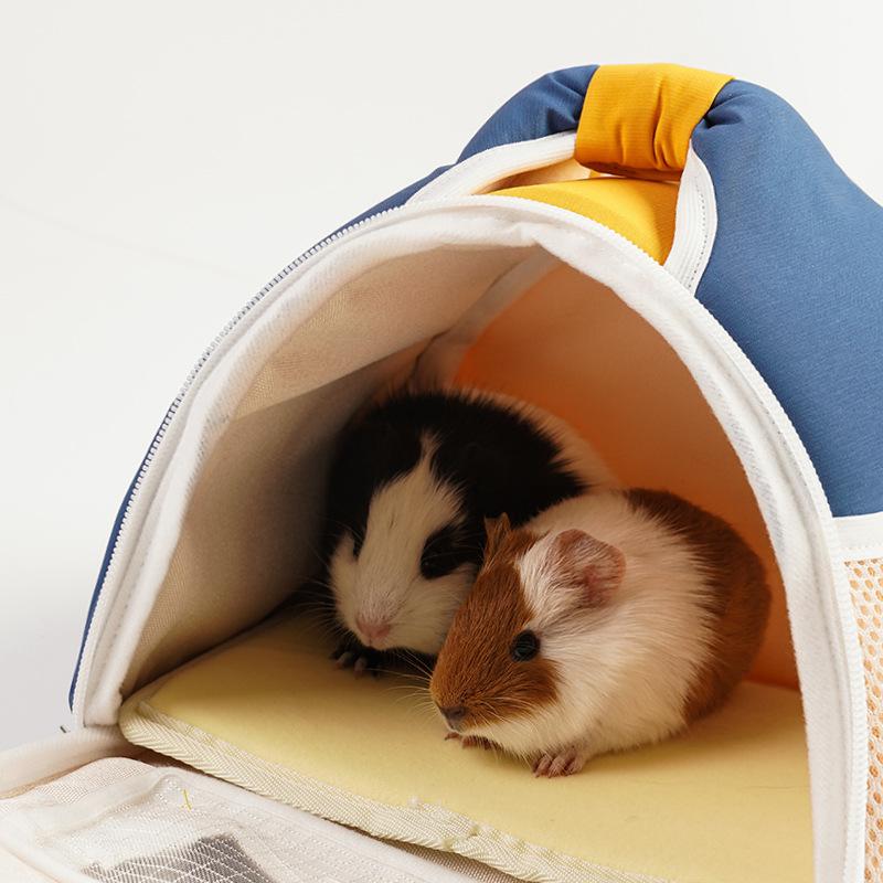 Breathable Pet Bag Small Carrier Bag Breathable Comfortable Pet Travel Tote Bag Sling for Hamster Pig Rabbit Hedgehog