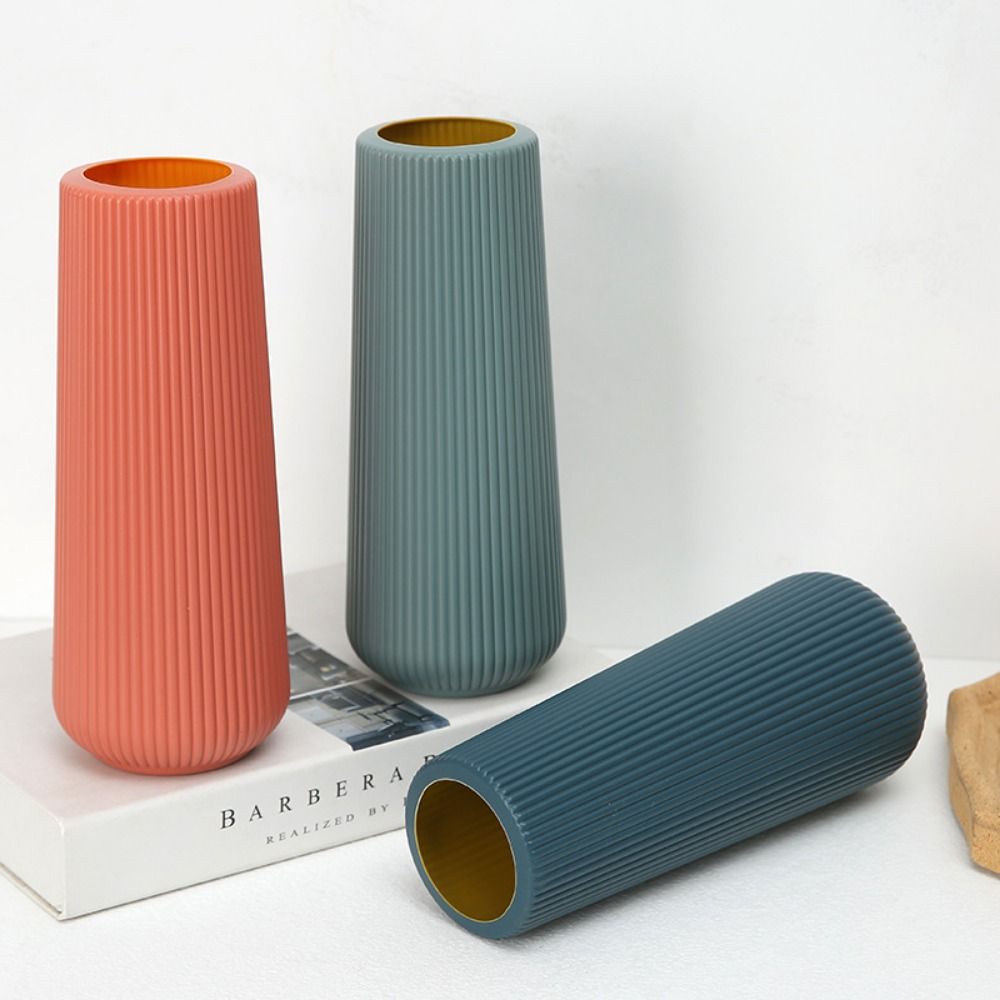 Vertical Plastic Vase Flower Art Nordic Vase Ornaments Light Luxury Hydroponic Vase  Table