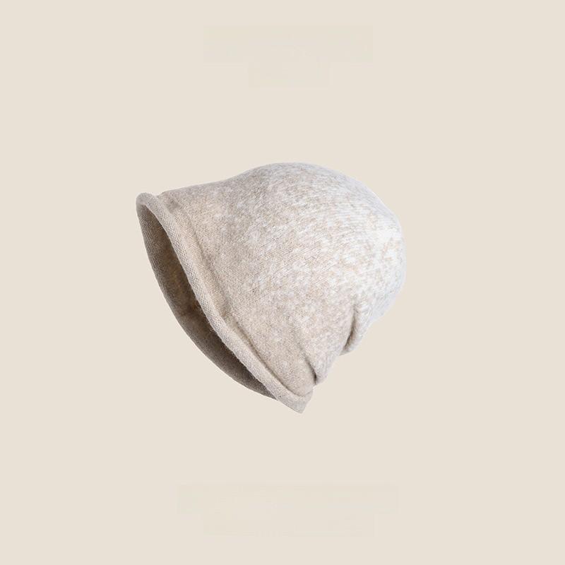 Winter Knit Beanie Hat For Women With Gradient Snowflake Pattern And Design