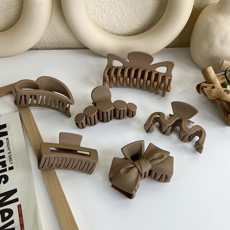 Popular Coffee Black Beige Hair Clip Frosted Large Hair Claw Crab Clips Acrylic Hairpins Geometric Shark Clip